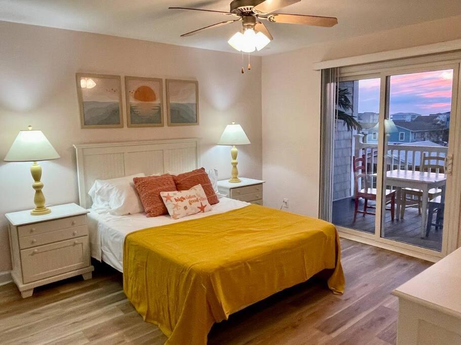 3 Bedroom Condo, Ocean Views & Short Walk To Beach! Oak Island Luaran gambar
